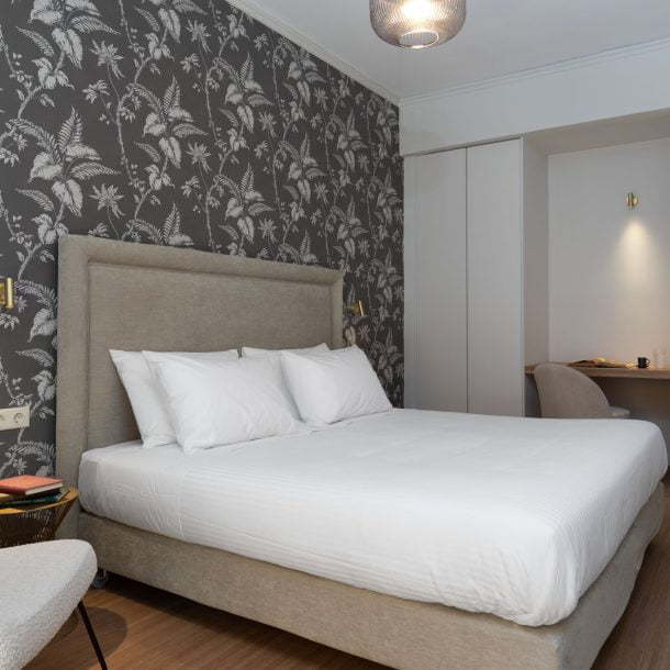 beehive apartments kipseli athens double bedroom