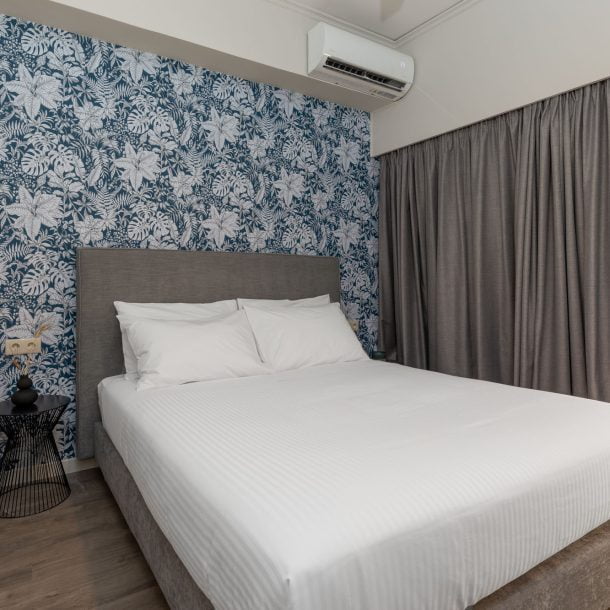 beehive apartments kipseli athens double bedroom with balcony