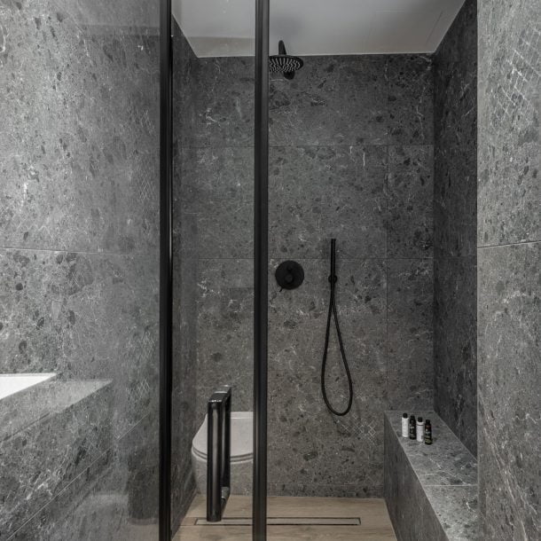 beehive apartments kipseli athens master bathroom shower