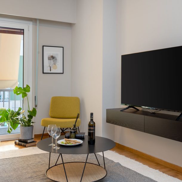 beehive apartments kipseli athens living room