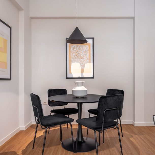 beehive apartments kipseli athens dining area