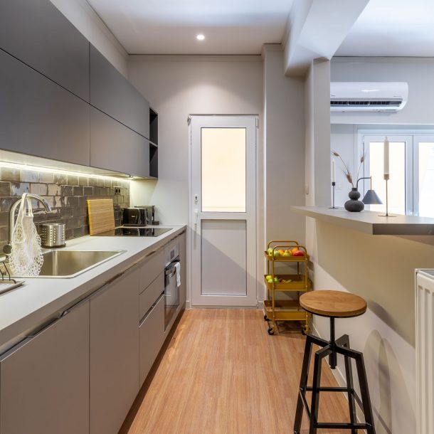 beehive apartments kipseli athens kitchen