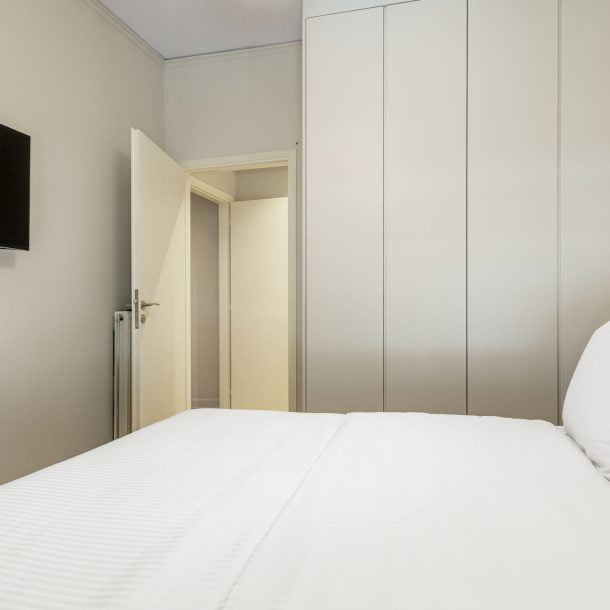 beehive apartments kipseli athens master room